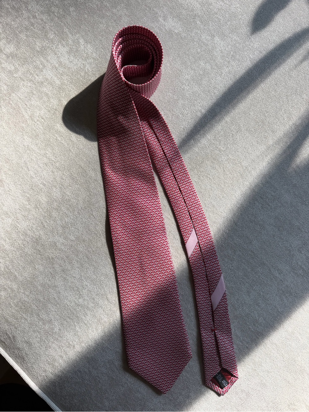 Salvatore Ferragamo Men's Pink Patterned Silk Tie